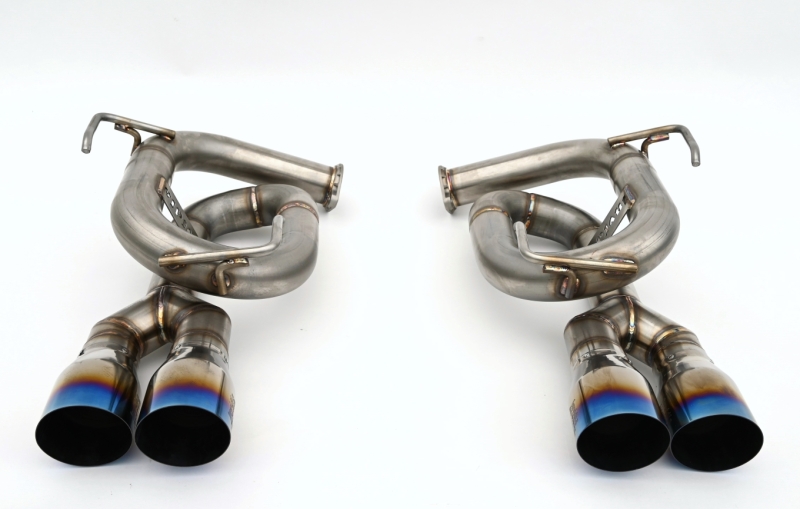 Invidia 22+ Subaru WRX Twin Loop 3.5-inch Single Layer Titanium Tip Axle-Back Exhaust System - Image 4